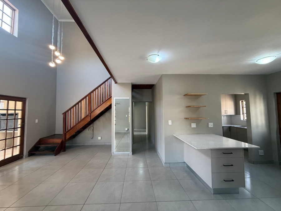 To Let 4 Bedroom Property for Rent in Meerhof North West